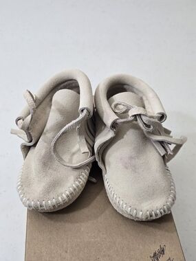 Cherokee Kids Suede Moccasins in Light Beige